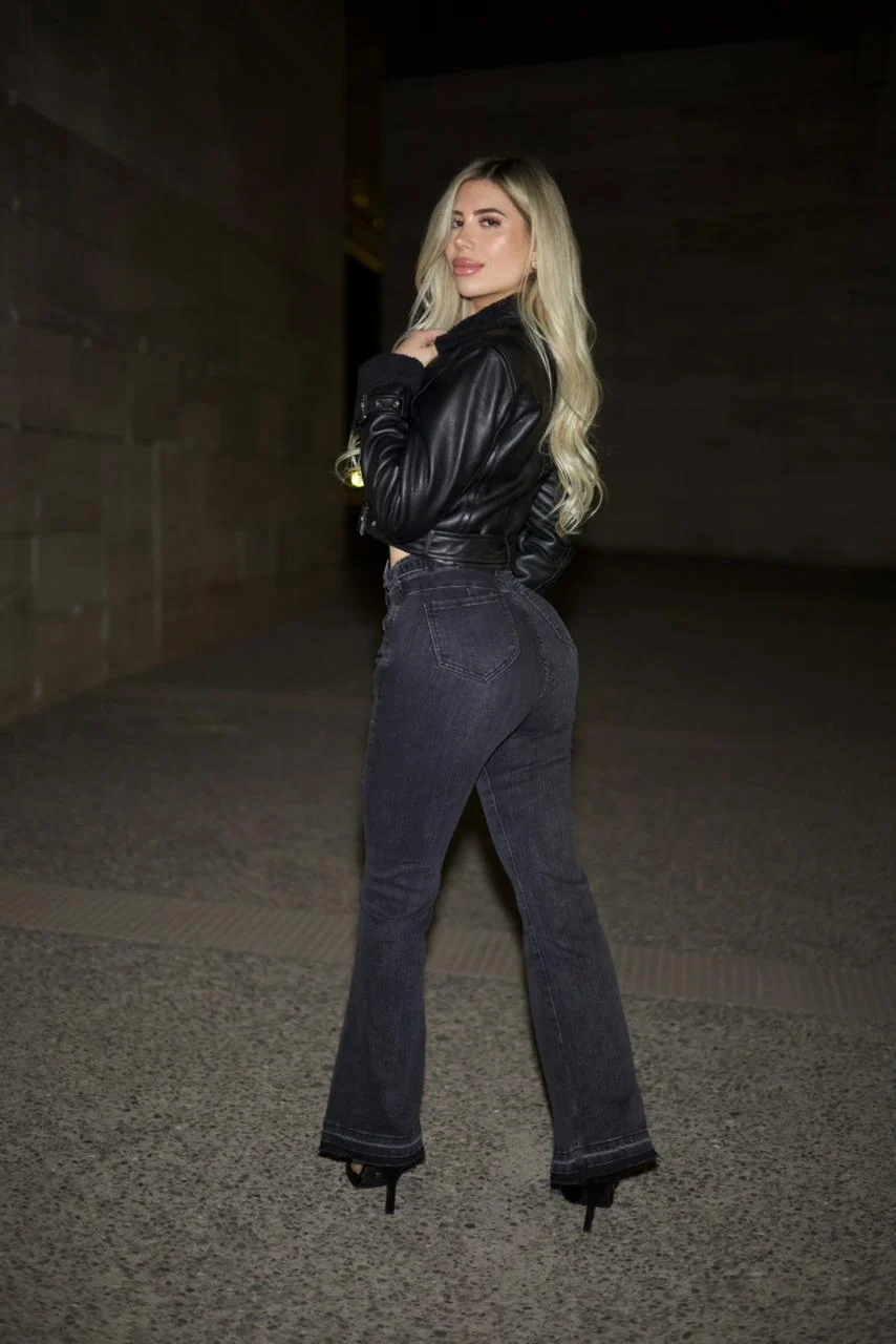Jeans Flare Luxury Mujer Black Desgastado Ajustable - Vista 4