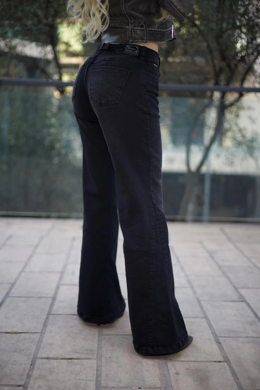 Jeans Extra Flare Geometric Mujer Black Desgastado - Vista 7