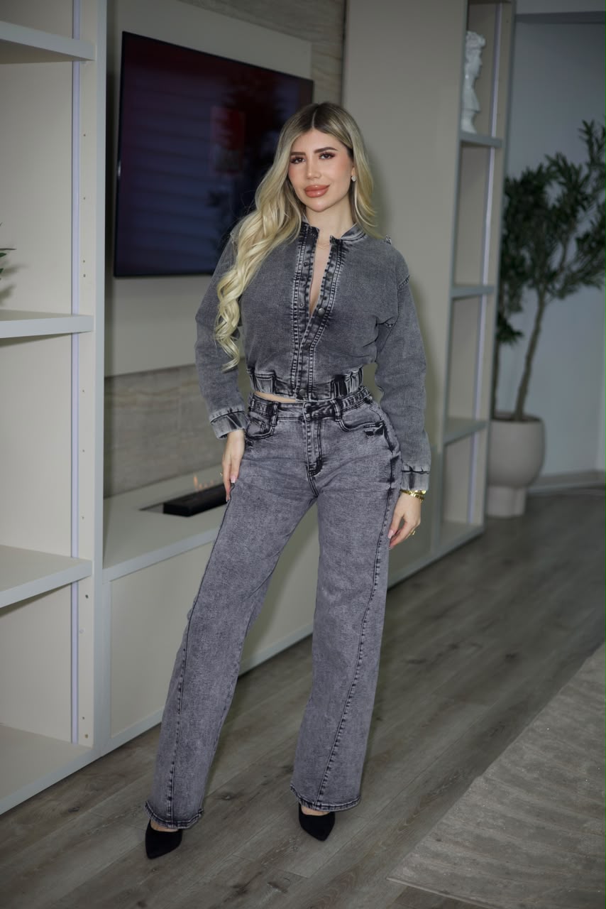 WhatsApp Image 2026-09-22 at 7.01.15 PM Jeans Wide Leg Fit Gris - Imagen 1